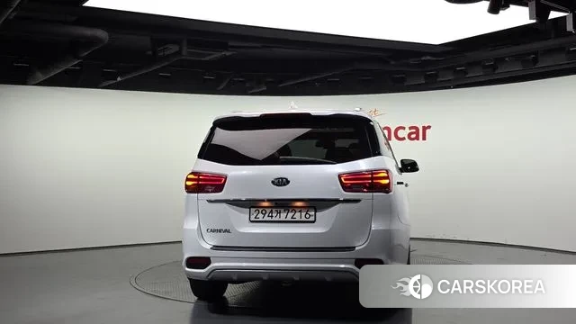 Kia The New Carnival id 3198438 из Кореи 14