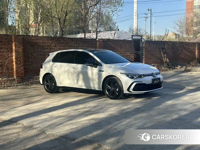 Volkswagen Golf 2023 Белый из Китая, фото 4
