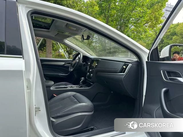 Roewe i6 classic 2018 Белый из Китая, фото 4