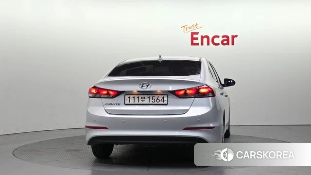 Hyundai Avante AD id 3905716 из Кореи 14