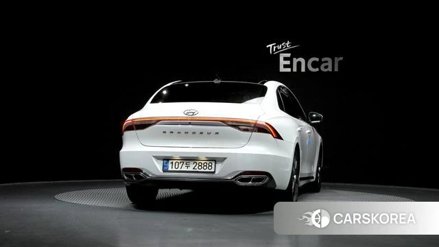Hyundai The New Grandeur IG Hybrid id 4362250 из Кореи 30