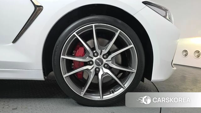 Genesis G70 id 3856624 из Кореи 14