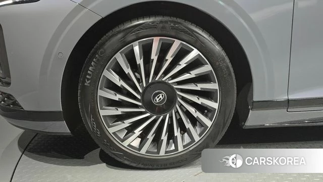 Hyundai Grandeur Hybrid (GN7) id 4720037 из Кореи 32
