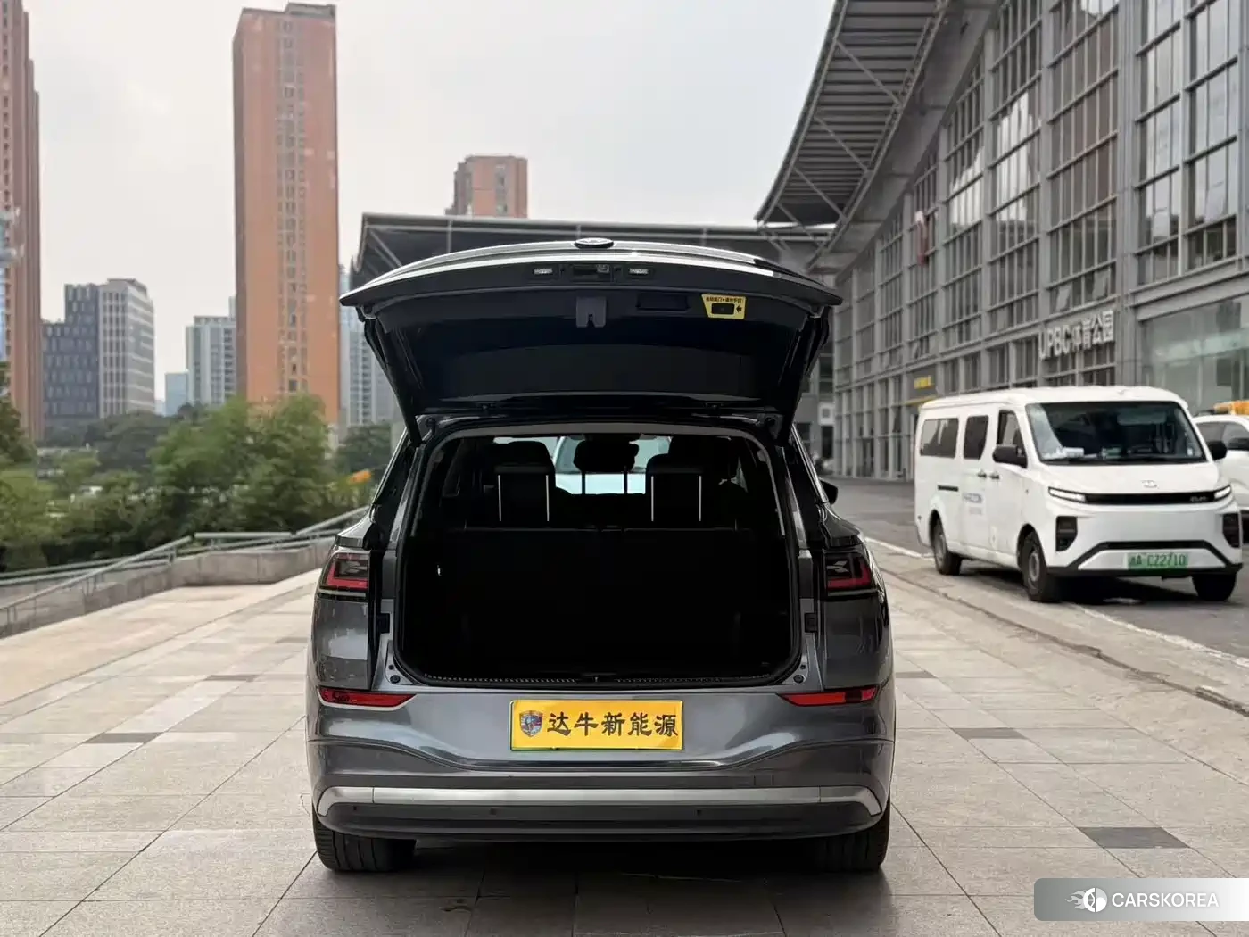 Volkswagen ID.6 X id 4629091 из Китая 13