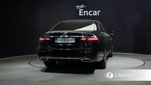 Mercedes-Benz E-Class W213 id 4202048 из Кореи 26