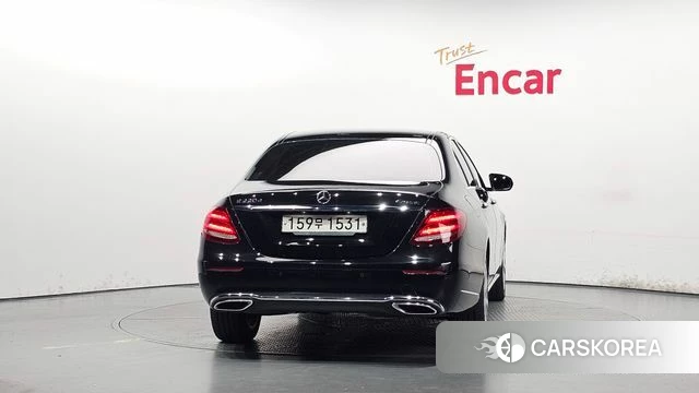 Mercedes-Benz E-Class W213 id 4594978 из Кореи 29