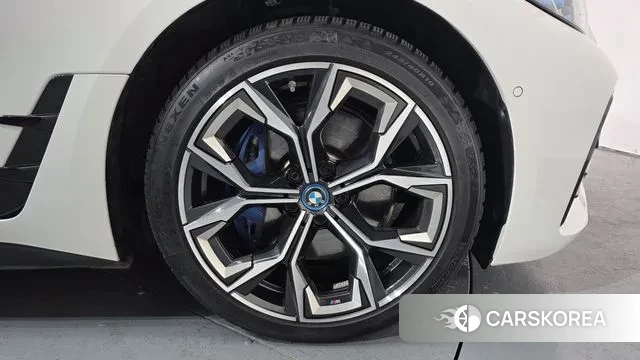 BMW i4 id 3518290 из Кореи 14