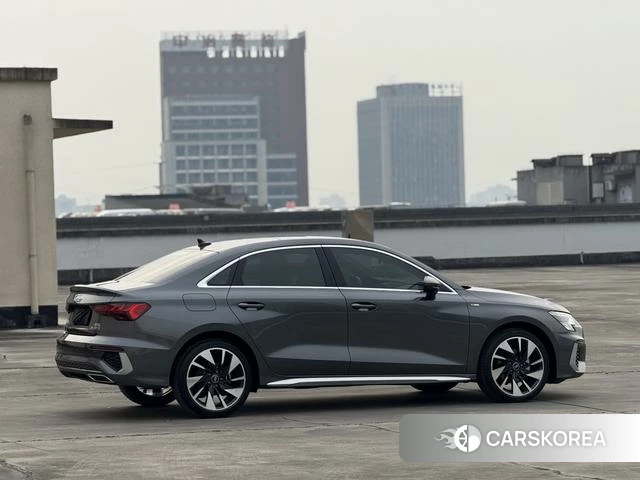 Audi A3 2024 Темно-серый из Китая, фото 6