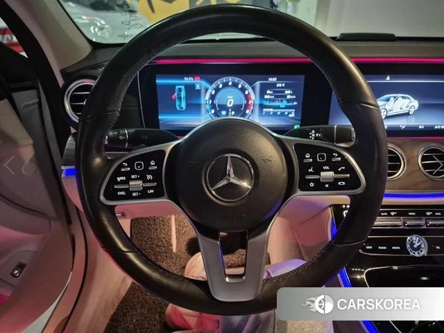 Mercedes-Benz E-Class W213 2018 Белый из Кореи, фото 4