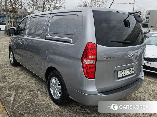 Hyundai The New Grand Starex id 3723483 из Кореи 14