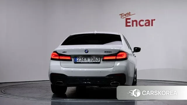 BMW 5 Series (G30) id 3544877 из Кореи 14