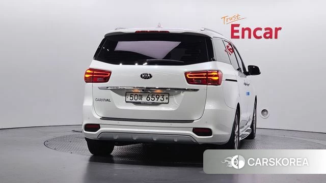 Kia The New Carnival id 4873417 из Кореи 14