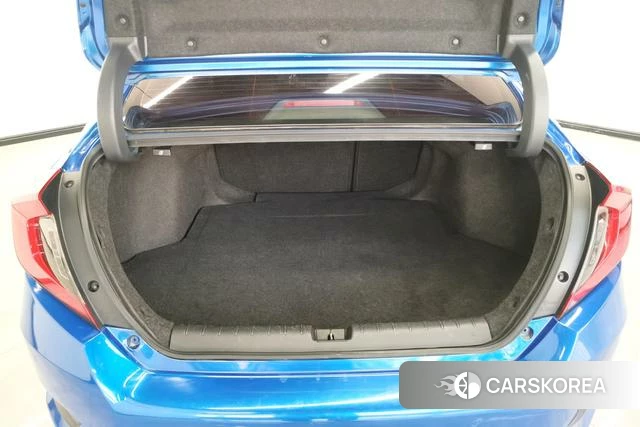 Honda Civic id 4208626 из Китая 11