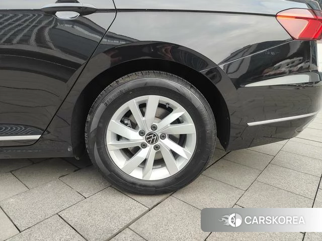 Volkswagen Passat PHEV id 4260222 из Китая 19