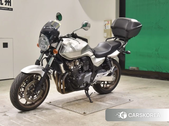 Проданный Honda CB400SF ABS 2020 из Японии, фото 2