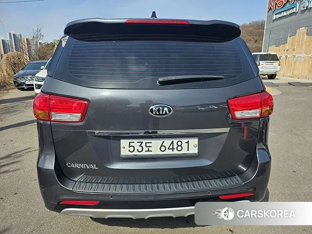 Kia All New Carnival id 3709550 из Кореи 14