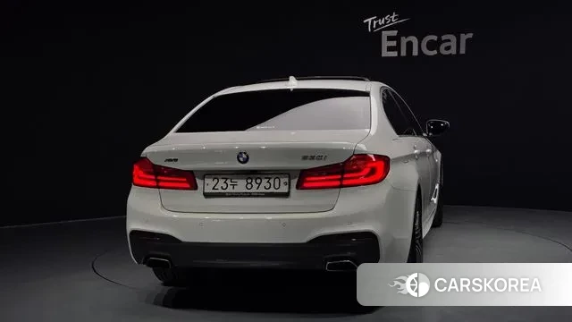 BMW 5 Series (G30) id 3344827 из Кореи 14