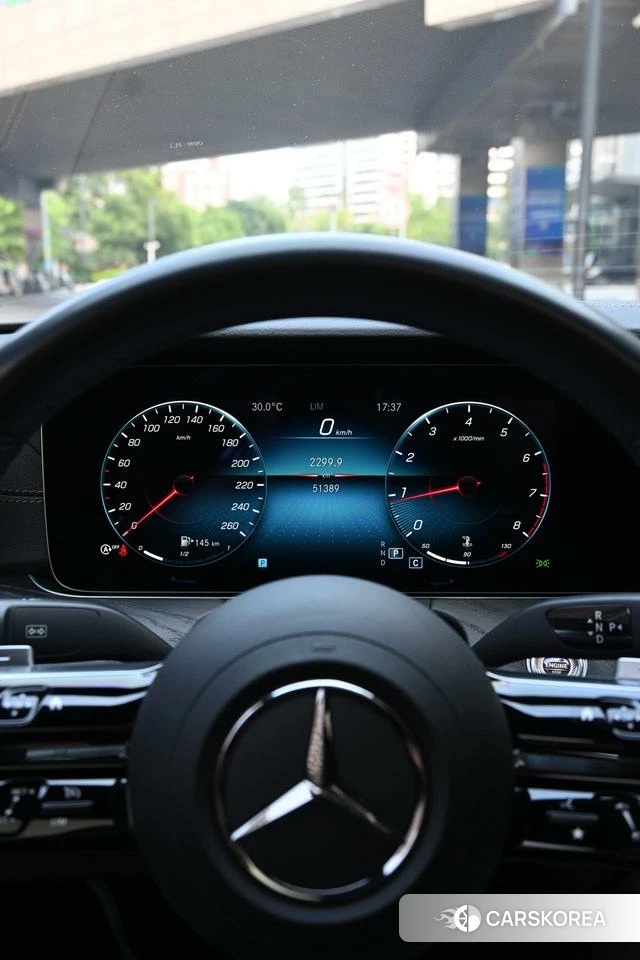 Mercedes-Benz E-class (imported) id 4221904 из Китая 19