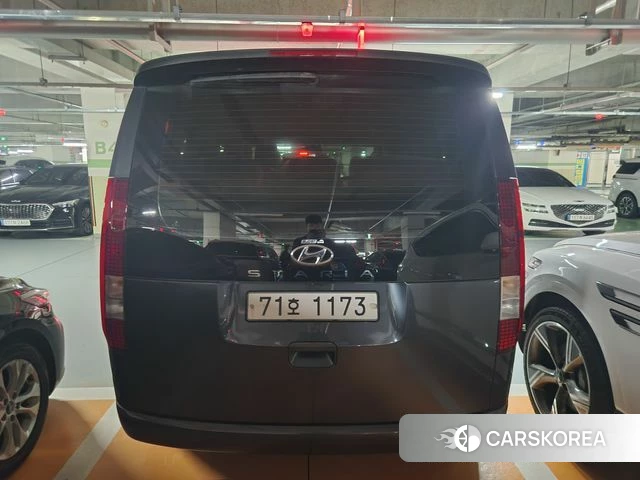 Hyundai Staria 2021 Серый из Кореи, фото 4