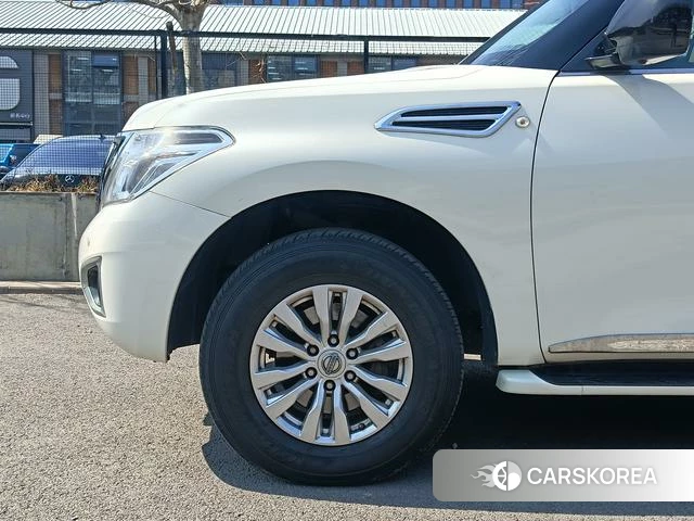 Nissan Toure id 4235053 из Китая 24