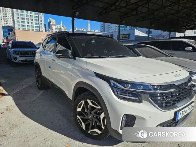Kia The New Seltos 2023 Белый из Кореи, фото 5