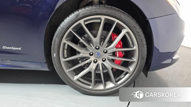 Maserati Ghibli id 3924482 из Кореи 14