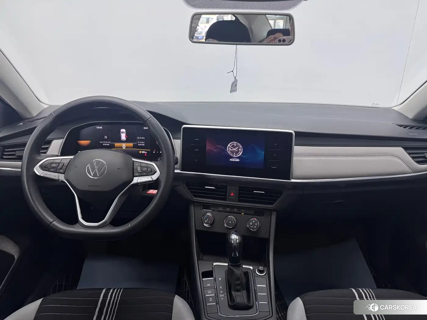 Volkswagen Bora id 4539323 из Китая 11