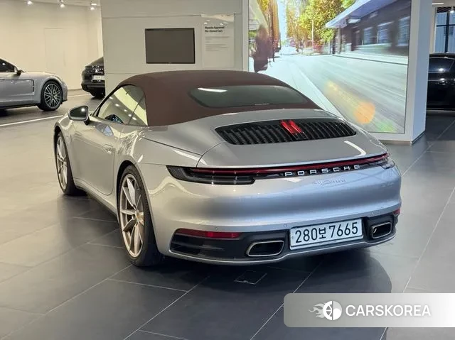 Porsche 911(992) 2020 Серебряный из Кореи, фото 4