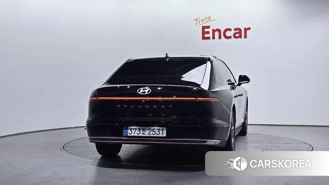 Hyundai Grandeur (GN7) id 3871038 из Кореи 14