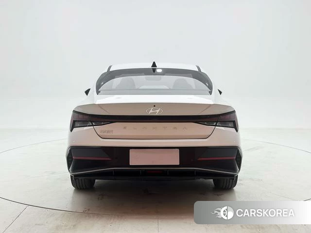 Hyundai Elantra id 4290704 из Китая 18