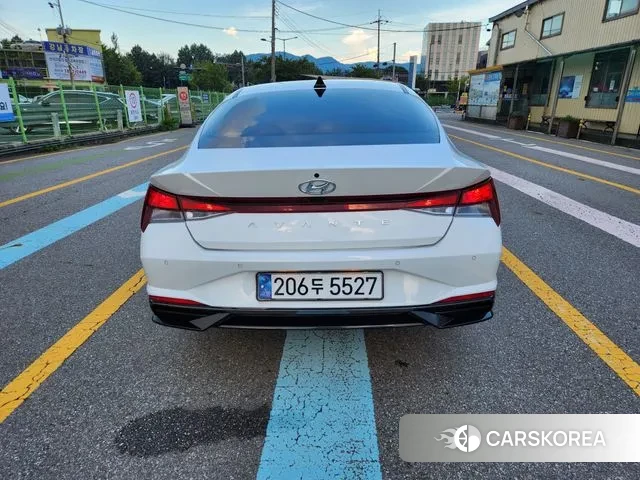 Hyundai Avante (CN7) id 3338984 из Кореи 12