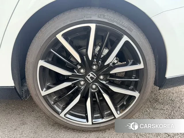 Honda Accord 11th Generation 2024 Белый из Кореи, фото 4