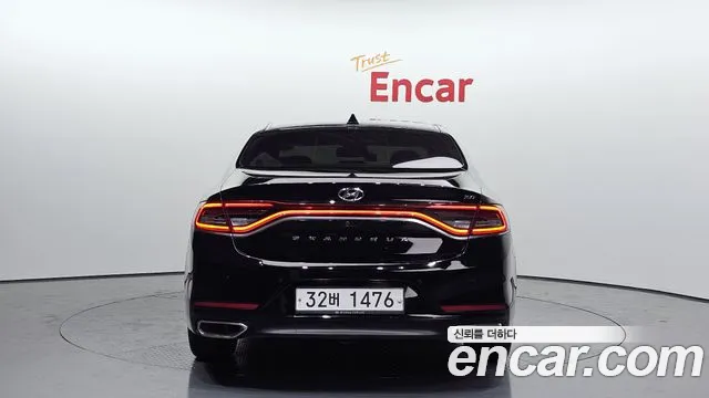 Hyundai Grandeur IG id 2349076 из Кореи 14