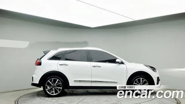 Kia The New Niro id 2719412 из Кореи 14