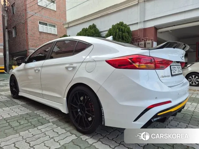 Hyundai Avante AD id 3558116 из Кореи 14