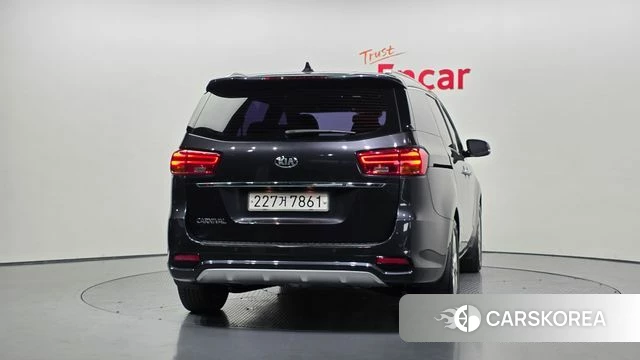 Kia The New Carnival id 4448015 из Кореи 14