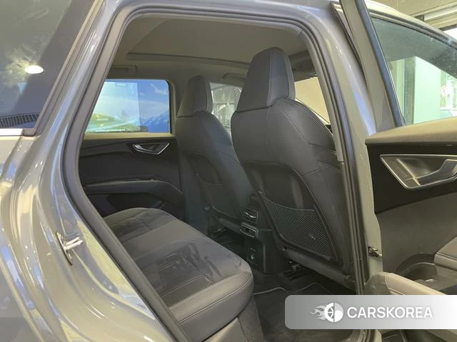 Audi Q4 e-tron id 4256768 из Китая 10
