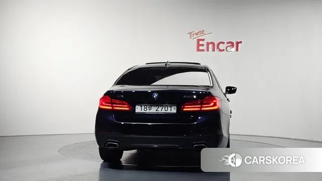 BMW 5 Series (G30) id 3418176 из Кореи 14