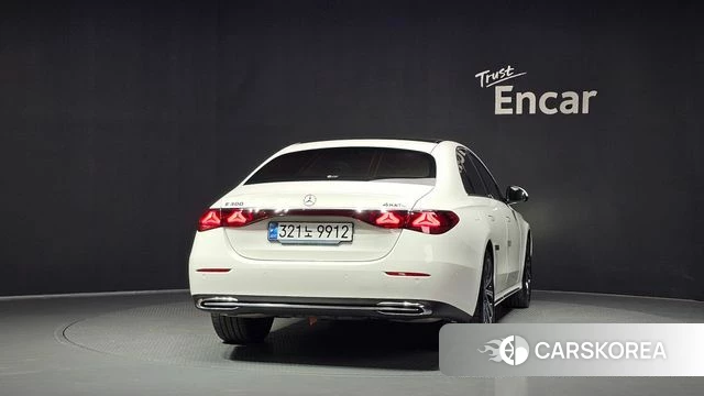 Mercedes-Benz E-Class W214 id 4706183 из Кореи 28