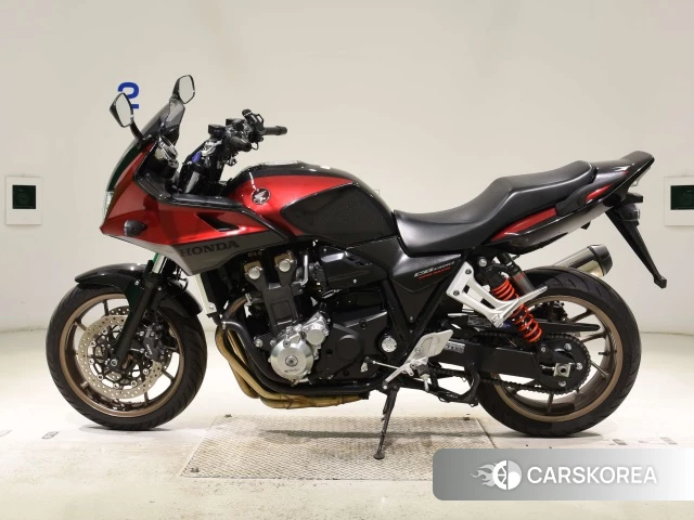 Проданный Honda CB1300SF BOLDOR 2015 из Японии