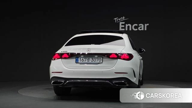 Mercedes-Benz E-Class W214 id 4617348 из Кореи 27
