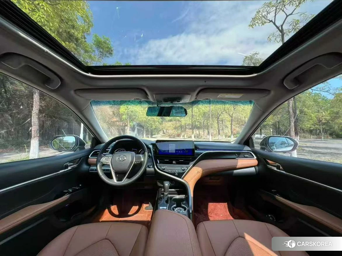 Toyota Camry 2022 Белый из Китая, фото 4