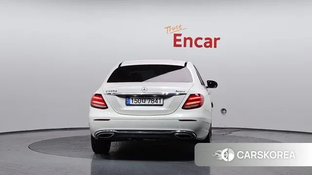 Mercedes-Benz E-Class W213 id 3692942 из Кореи 14