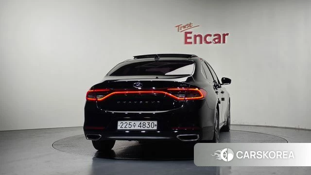 Hyundai Grandeur IG id 4345809 из Кореи 14