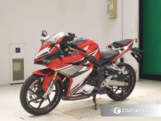 Проданный Honda CBR250RR 2017 из Японии, фото 2