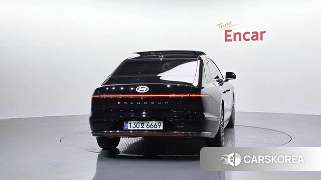 Hyundai Grandeur (GN7) id 4230332 из Кореи 29