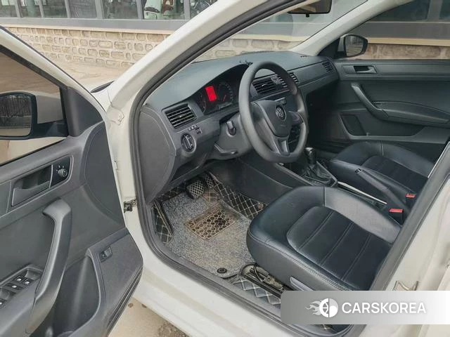 Volkswagen Santana 2023 Белый из Китая, фото 4