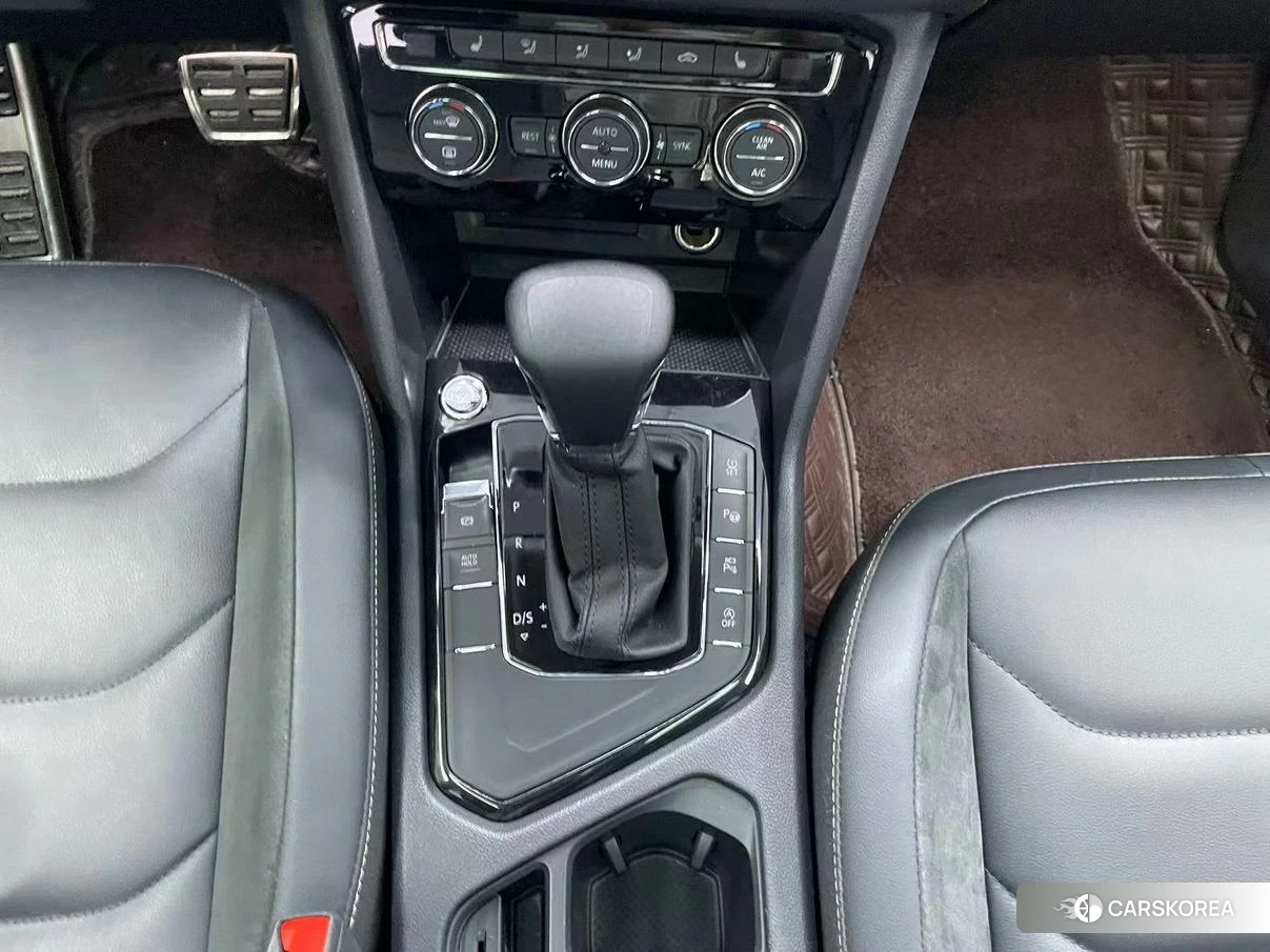 Volkswagen Tiguan L 2020 Белый из Китая, фото 4