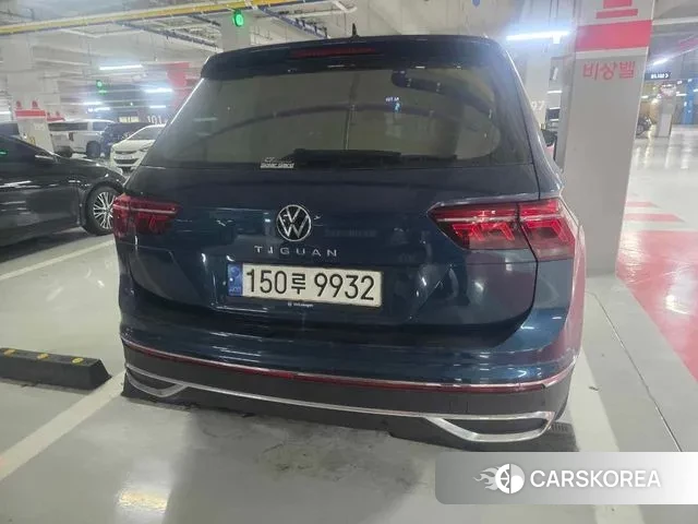 Volkswagen Tiguan second Generation 2023 Синий из Кореи, фото 4