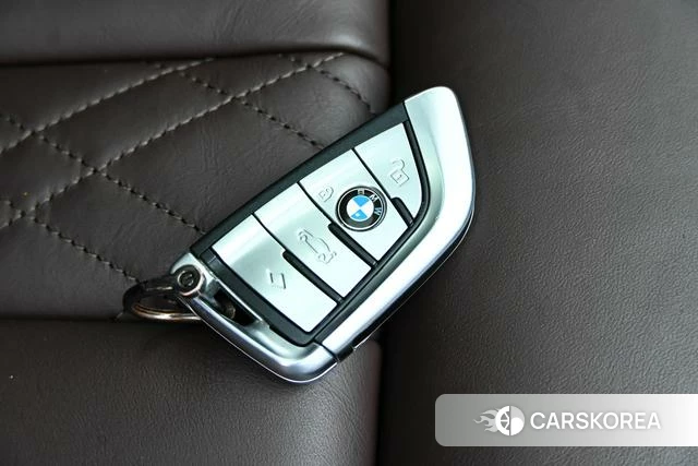 BMW 7 series id 4263942 из Китая 14